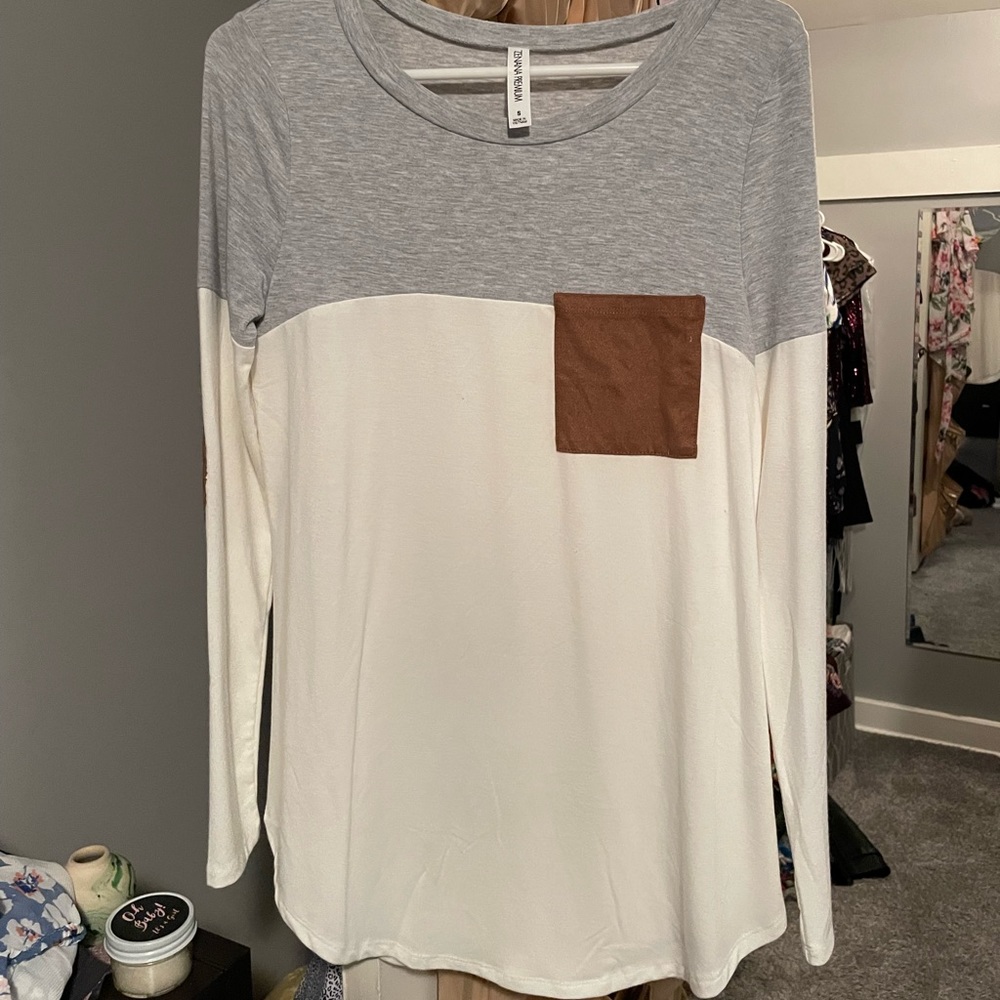 Casual long sleeved tee
